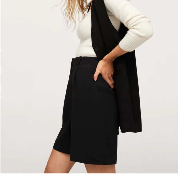 NEW! Mango | Pleated Bermuda shorts - Picture 4 of 8